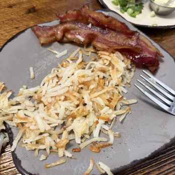 Egg Harbor Cafe - Shredded Potatoes with Bacon - Breakfast & Brunch Near Me - Oak Brook, Illinois