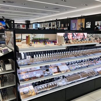 SEPHORA - Sephora Dallas Uptown Interior - Fenty Display - Cosmetics & Beauty Supply Near Me - Dallas, Texas SEPHORA - Sephora Dallas Uptown Interior - Fenty Display - Cosmetics & Beauty Supply Near Me - Dallas, Texas