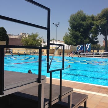 Piscina Parc Oest - Piscina grande y gradas - Swimming Pools Near Me - Valencia, V