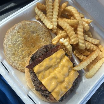 Burger House - Bacon Cheeseburger - Burgers Near Me - Houston, Texas