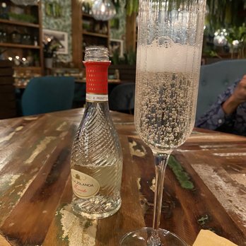 Sourbon - Moscato - Seafood Near Me - West Palm Beach, Florida