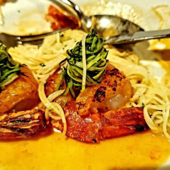Le Crocodile Restaurant - Cevettes Grillées, Pâtes Cheveux d'Ange Veloute de Homard - French Near Me - Vancouver, British Columbia