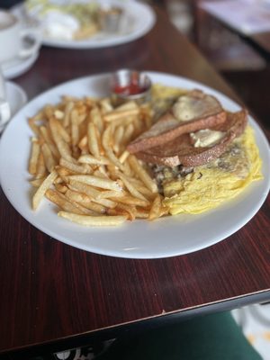 Photo of Caffe Mona La Bistro - Pittsburgh, PA, US. South Omelet