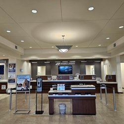Security Service Federal Credit Union - SSFCU Jones Maltsberger Branch - Teller Line