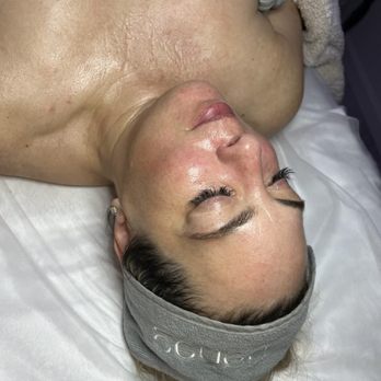 Skinishnyc - GENEO GLAM Features gold and silk amino acids to firm elasticity and reduce early signs of aging. - Day Spas Near Me - Bayside, New York Skinishnyc - GENEO GLAM Features gold and silk amino acids to firm elasticity and reduce early signs of aging. - Day Spas Near Me - Bayside, New York