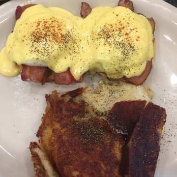 Ball Square Cafe - Classic eggs Benedict with regular bacon - Breakfast & Brunch Near Me - Somerville, Massachusetts Ball Square Cafe - Classic eggs Benedict with regular bacon - Breakfast & Brunch Near Me - Somerville, Massachusetts
