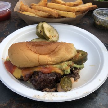 Third Window Brewing - Avo burger - Breweries Near Me - Santa Barbara, California