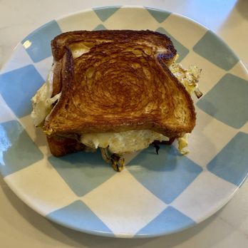 Highland Cottage Cafe - Breakfast Melt - Bakeries Near Me - Sugar Camp, Wisconsin Highland Cottage Cafe - Breakfast Melt - Bakeries Near Me - Sugar Camp, Wisconsin