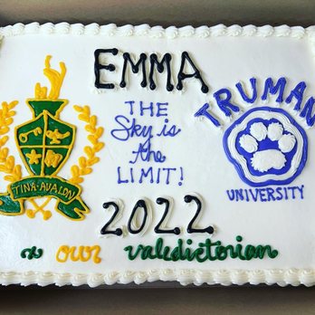 The Parlor Bakery & Cafe - Graduation cake - Cafes Near Me - Chillicothe, Missouri The Parlor Bakery & Cafe - Graduation cake - Cafes Near Me - Chillicothe, Missouri