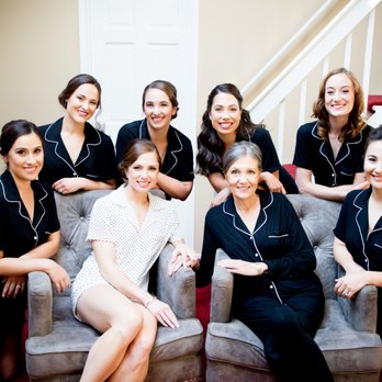 OffWhite Makeup & Beauty - Amazing hair and makeup for all these ladies in four hours! - Makeup Artists Near Me - Seattle, Washington OffWhite Makeup & Beauty - Amazing hair and makeup for all these ladies in four hours! - Makeup Artists Near Me - Seattle, Washington
