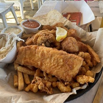 Stewman's Lobster Pound - The Pier House Catch - "The Boat Docks Here" - Seafood Near Me - Bar Harbor, Maine Stewman's Lobster Pound - The Pier House Catch - "The Boat Docks Here" - Seafood Near Me - Bar Harbor, Maine