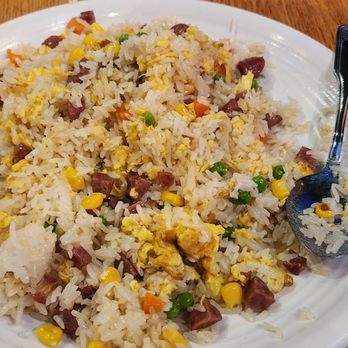 Dumpling King Asian Cuisine - YangZhou fried rice with yummy Chinese sausages. Very tasty. - Szechuan Near Me - Sacramento, California Dumpling King Asian Cuisine - YangZhou fried rice with yummy Chinese sausages. Very tasty. - Szechuan Near Me - Sacramento, California