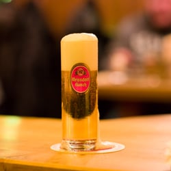 Reissdorf am Hahnentor - Immer ein frisches Kölsch zwischendurch