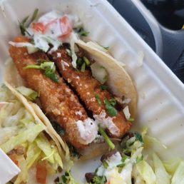 2 Fish tacos 2 Fish tacos