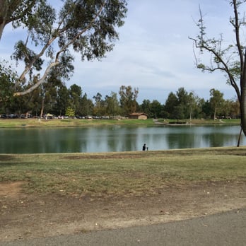 Tri-City Park - Nice man-made lake - Parks Near Me - Placentia, California