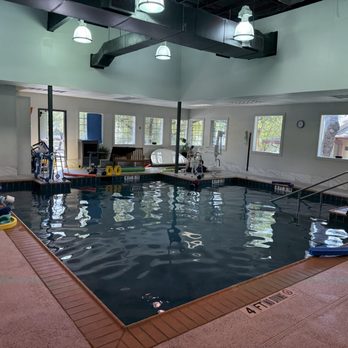 Spero Rehab - Oak Hill - Plenty of room in the pool with two ways to enter: Stairs or chair lift. It is 3-4 feet deep on average with a small space deeper. - Physical Therapy Near Me - Austin, Texas Spero Rehab - Oak Hill - Plenty of room in the pool with two ways to enter: Stairs or chair lift. It is 3-4 feet deep on average with a small space deeper. - Physical Therapy Near Me - Austin, Texas