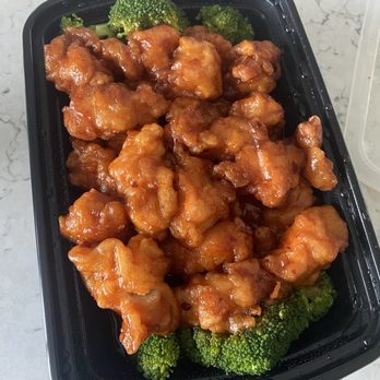 China Bistro - General Tso's Chicken - Chinese Near Me - New Albany, Indiana