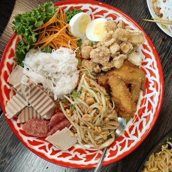 Na Rath Restaurant - Papaya Salad - Thai Near Me - Elmhurst, New York Na Rath Restaurant - Papaya Salad - Thai Near Me - Elmhurst, New York
