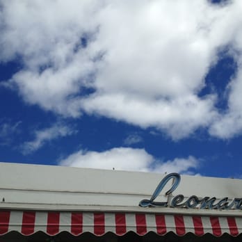 Leonard's Bakery - Hawaii Landmark - Bakeries Near Me - Honolulu, Hawaii
