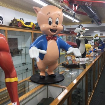 Randy's Toy Shop - Big Pig - Antiques Near Me - Noblesville, Indiana Randy's Toy Shop - Big Pig - Antiques Near Me - Noblesville, Indiana