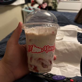 El Munchies - Fresas con crema - Mexican Near Me - Glendale, California