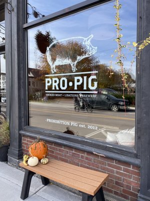 Prohibition Pig - Restaurant by null