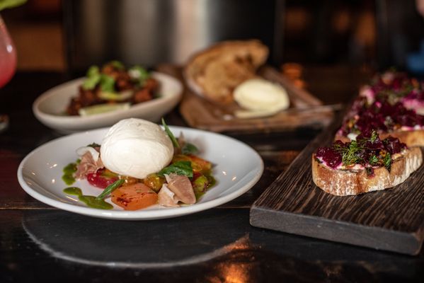 LJ's Bistro & Bar by null