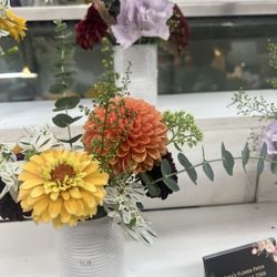 Rosa’s Flower Patch - Pretty little arrangement for $9.99