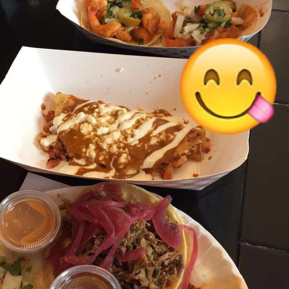Chilo's - Tacos!!!!! - Bars Near Me - Brooklyn, New York