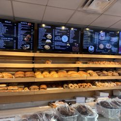 Breads Unlimited - Counter