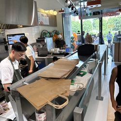 Burgers n' Fries Forever - Large line for grand opening