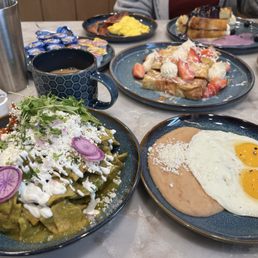 Red and green chilaquiles