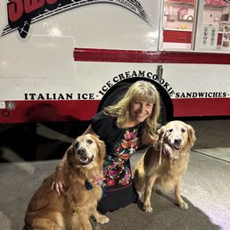 Kim served up some pup cups right before she packed up and made my pups so very happy! Kim served up some pup cups right before she packed up and made my pups so very happy!