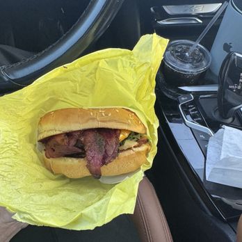 Sanad Freeze - Bacon cheeseburger - New American Near Me - Earlimart, California Sanad Freeze - Bacon cheeseburger - New American Near Me - Earlimart, California