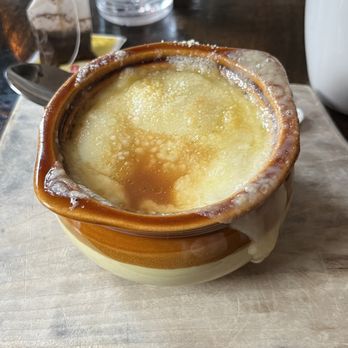Peter Christian's Tavern - French Onion Soup - American Near Me - New London, New Hampshire Peter Christian's Tavern - French Onion Soup - American Near Me - New London, New Hampshire