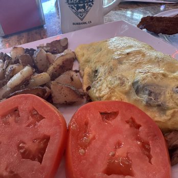 The Great Grill - Diners Near Me - Burbank, California The Great Grill - Diners Near Me - Burbank, California