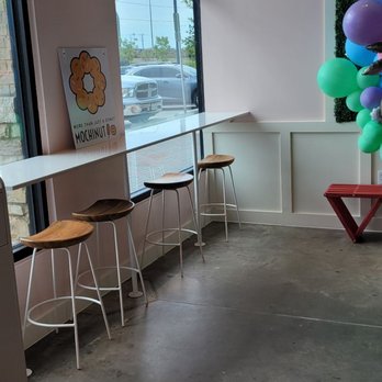 Mochinut Frisco - Window seating - Donuts Near Me - Frisco, Texas Mochinut Frisco - Window seating - Donuts Near Me - Frisco, Texas