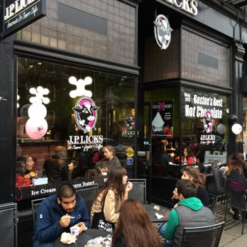 J.P. Licks - Cambridge - Storefront - Ice Cream & Frozen Yogurt Near Me - Cambridge, Massachusetts