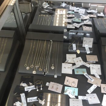T J Maxx - Love their jewelry section - Department Stores Near Me - Miami, Florida T J Maxx - Love their jewelry section - Department Stores Near Me - Miami, Florida
