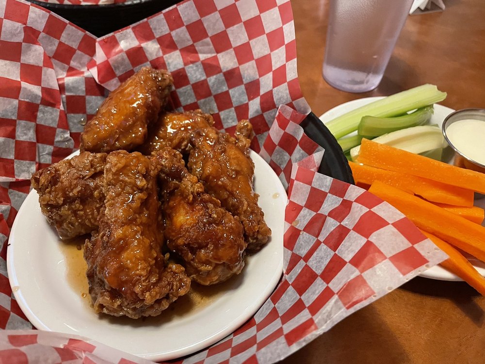 Morty’s Pub - Photo 1