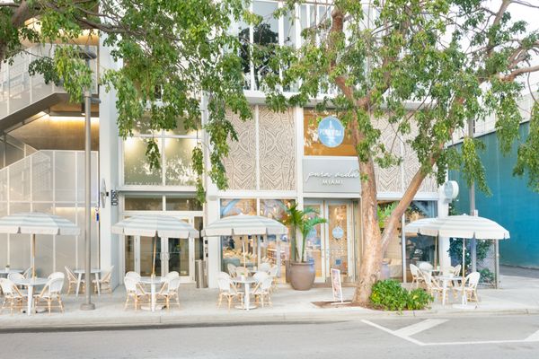 Pura Vida Miami by null