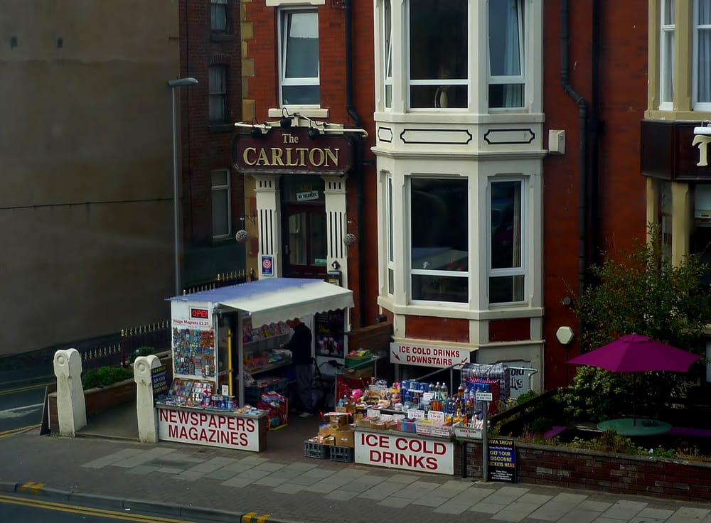 THE CARLTON 64 Albert Road, Blackpool, United Kingdom Hotels