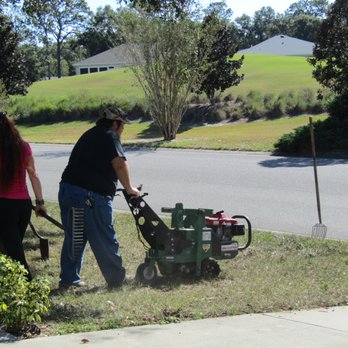 Spurling Landscaping-Nursery - Getting rid of the 'sod' (weeds and dirt) - Landscaping Near Me - Ocala, Florida Spurling Landscaping-Nursery - Getting rid of the 'sod' (weeds and dirt) - Landscaping Near Me - Ocala, Florida
