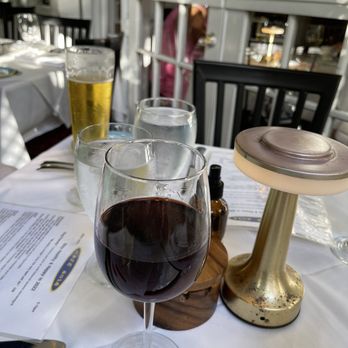 Cafe Sole - Pinot Noir , Sean Minor , California - Seafood Near Me - Key West, Florida