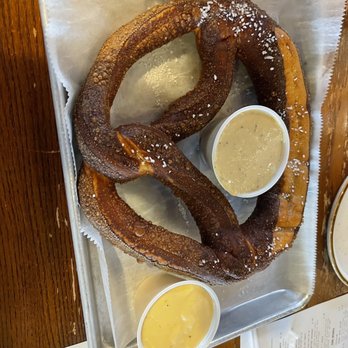 Frankenmuth Brewery - Worth the trip for this flash fried pretzel! - American Near Me - Frankenmuth, Michigan Frankenmuth Brewery - Worth the trip for this flash fried pretzel! - American Near Me - Frankenmuth, Michigan