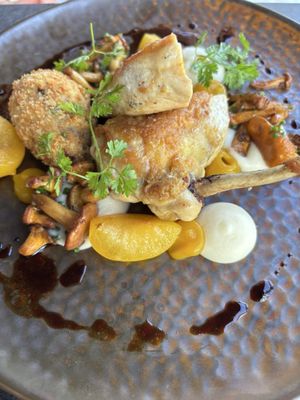am kai | restaurant. seafood. drinks. elbblick by null