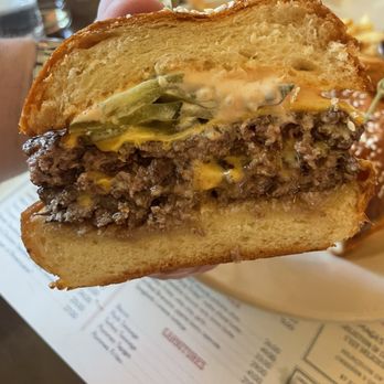 Pastis Miami - Cheeseburger a IAmericanie - French Near Me - Miami, Florida