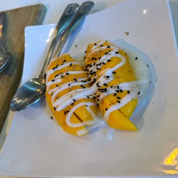 Bangkok Thai Restaurant - Mango Sticky Rice - Thai Near Me - Atlanta, Georgia