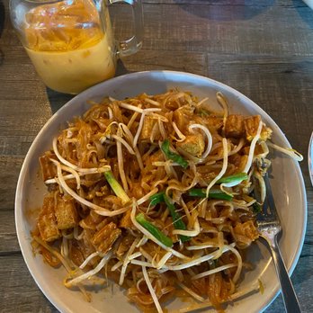 Tho One Thai Eatery - pad thai with tofu - huge portion! - Thai Near Me - La Verne, California Tho One Thai Eatery - pad thai with tofu - huge portion! - Thai Near Me - La Verne, California