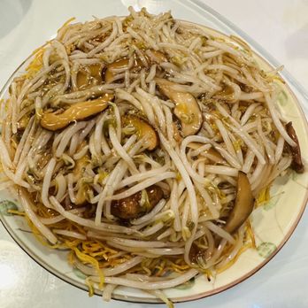 Sands Chinese Restaurant - HK style chow mein (vegetarian) - Chinese Near Me - Irwindale, California Sands Chinese Restaurant - HK style chow mein (vegetarian) - Chinese Near Me - Irwindale, California